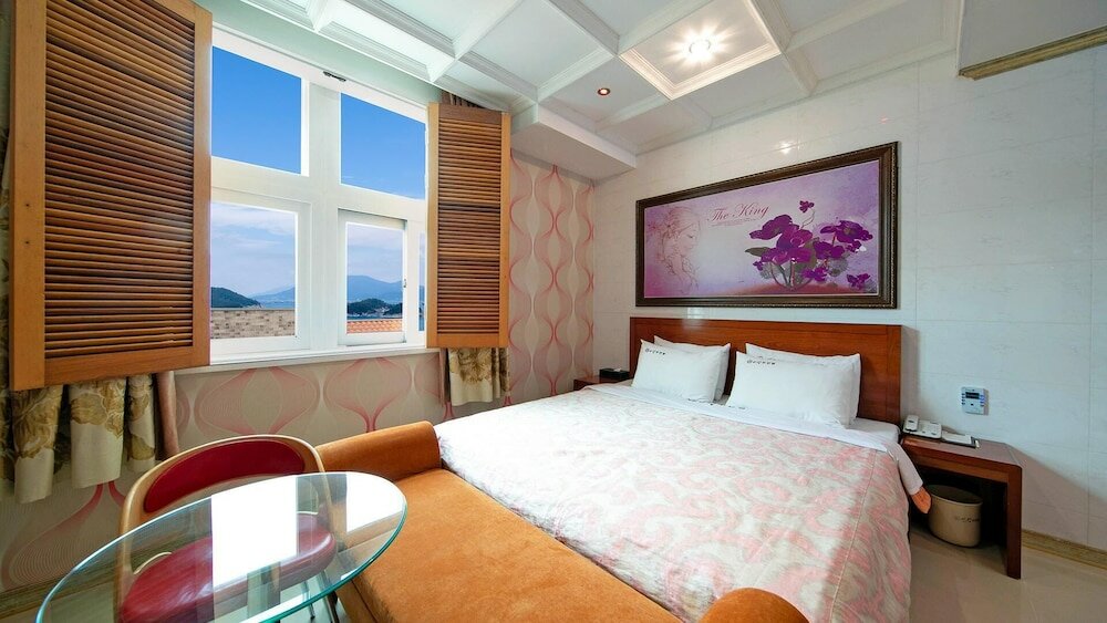 Фото Yeosu King Pension Tel