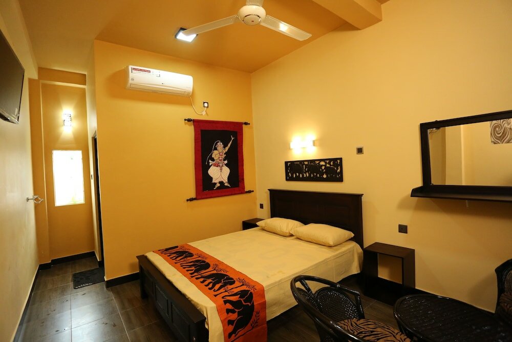 Фото Edwin's Air-port stay