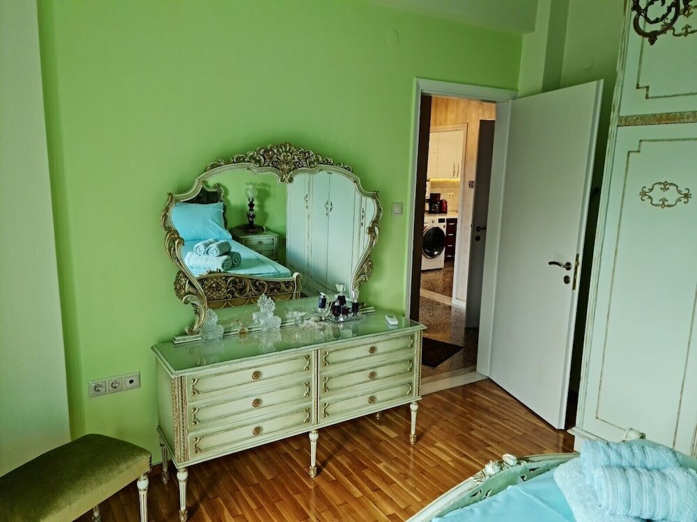 Фото Fairytale Nilie Hospitality Mgmt