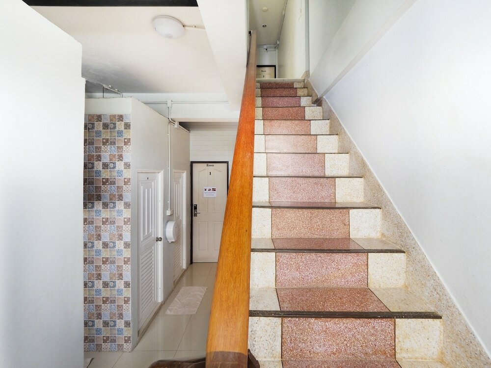 Фото Oyo 692 Nakara Ayutthaya - Hostel