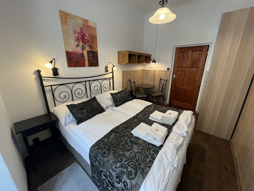 Фото Mila Apartments