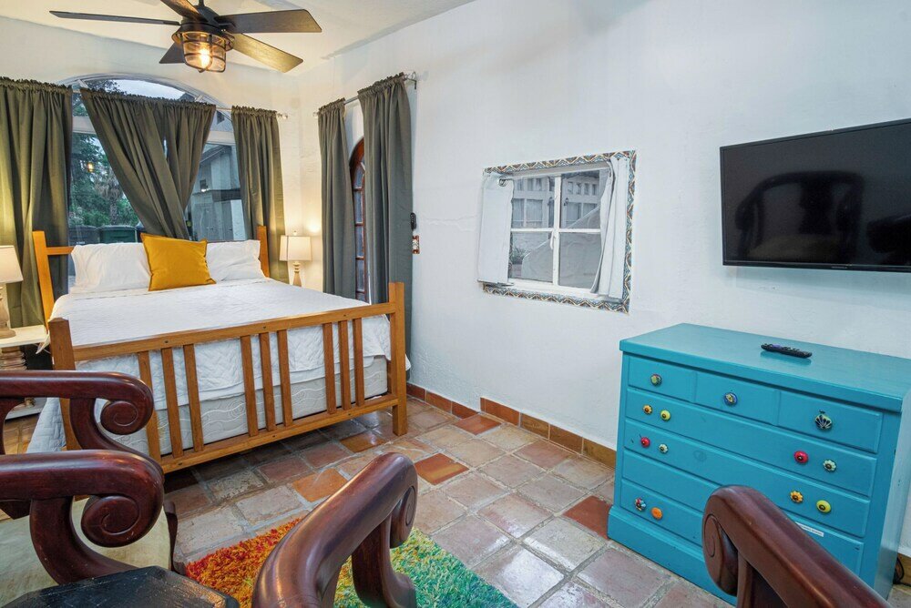Фото Splash Into Vacation 6br Home w Pool & Waterslide