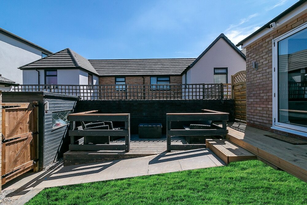 Фото Archers House