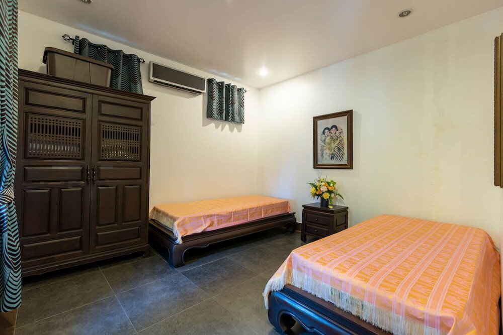 Фото Bali Style Mansion In Great Location Hg