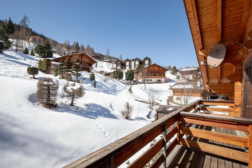 Фото Chalet La Caleche