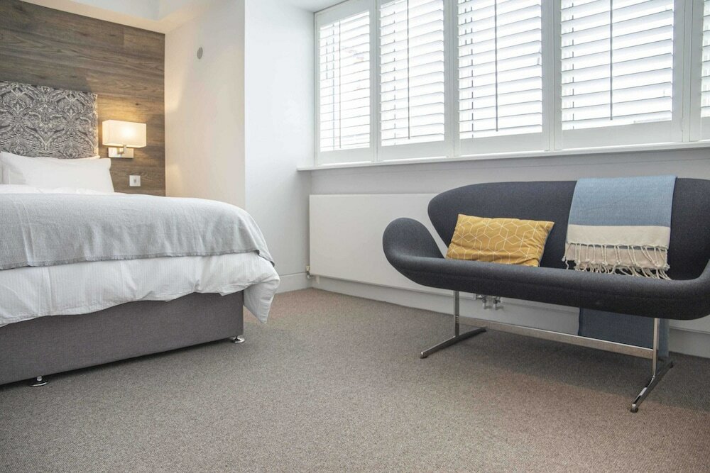 Фото Stunning Rare Soho Gem