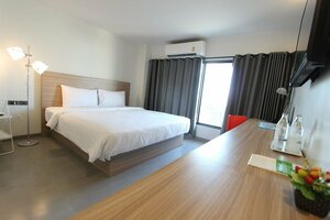 M Grand Hotel Roiet (Mueang Phuket, Talat Yai, Montri Road), hotel