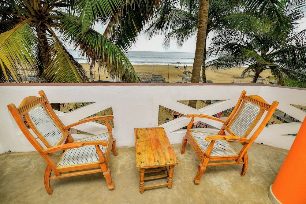 Фото International Beach Hotel and Restaurant