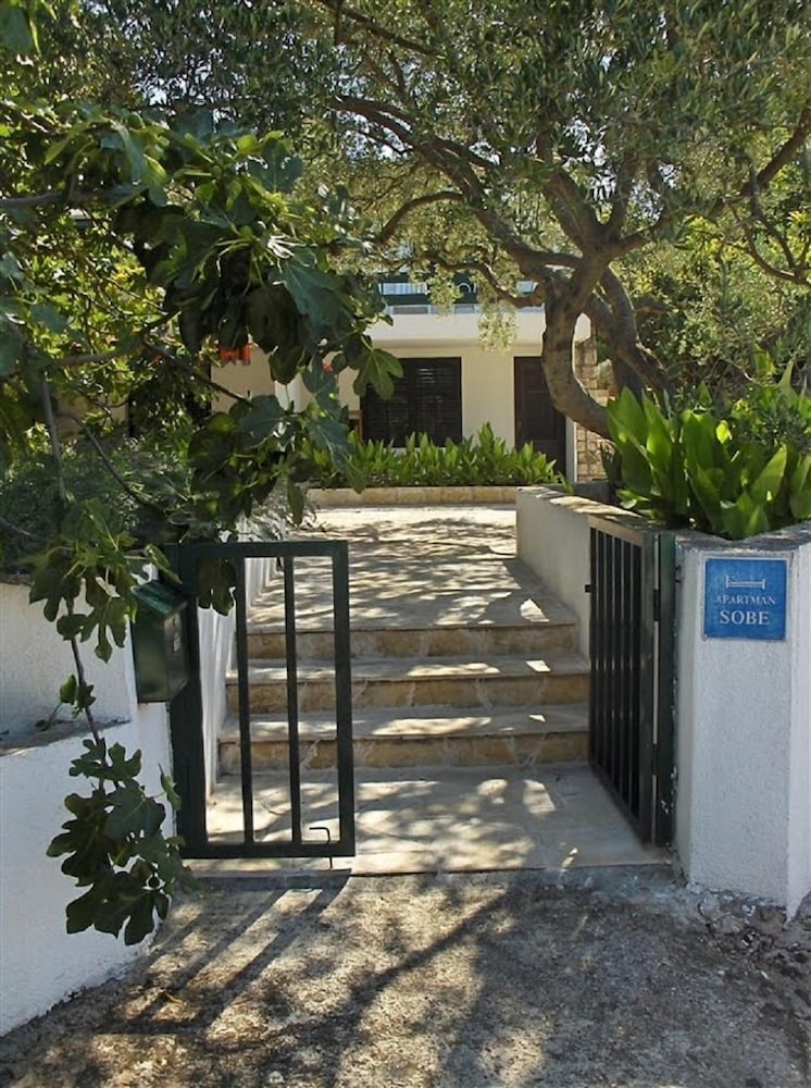 Фото Nik - 50m From Beach - A3