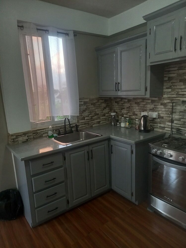 Фото MJay's Place