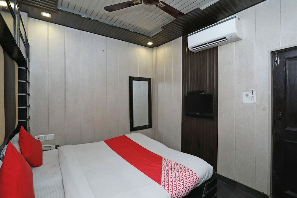 Фото Oyo 6801 Hotel Shri Sai International