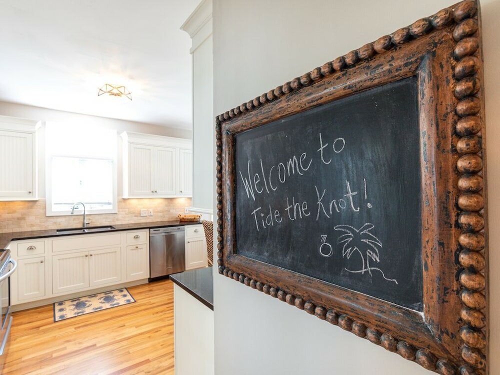 Фото Tide The Knot