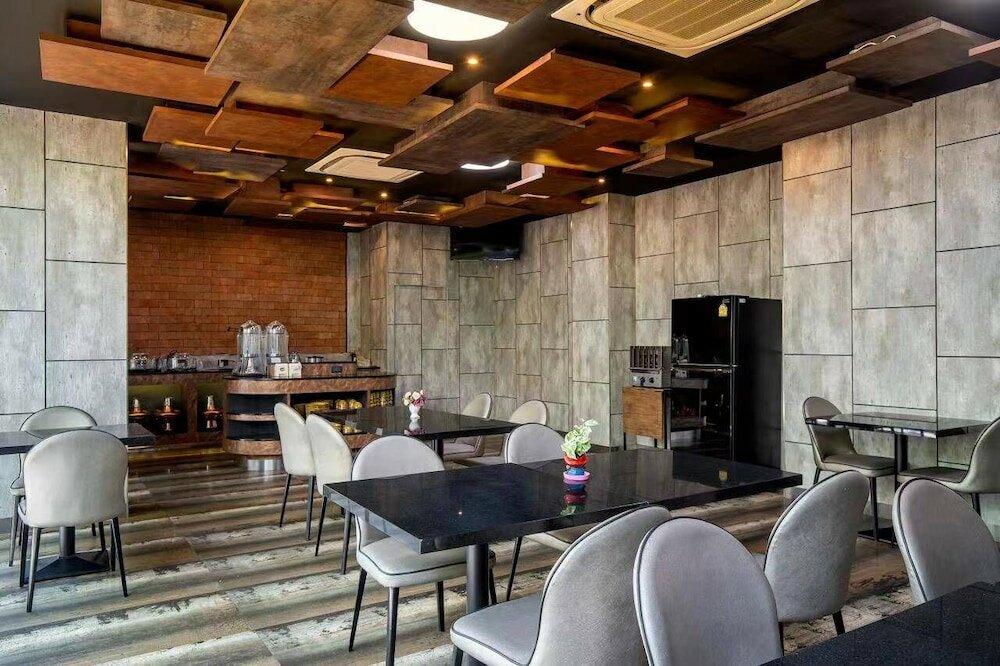 Фото The Ng Hotel