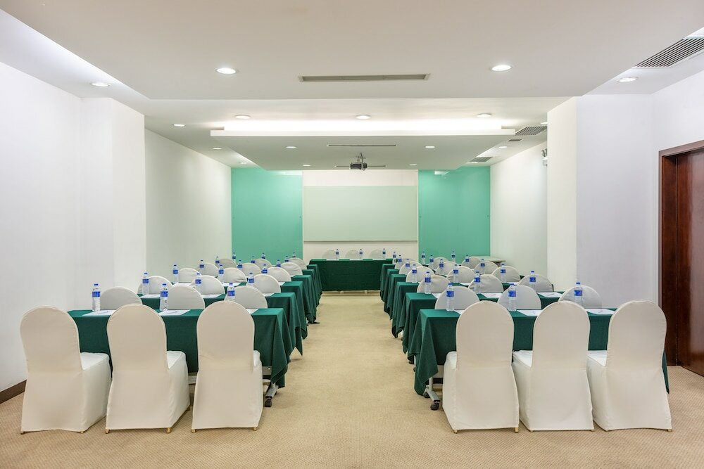 Фото Holiday Inn Exp Wujiaochang, an Ihg Hotel