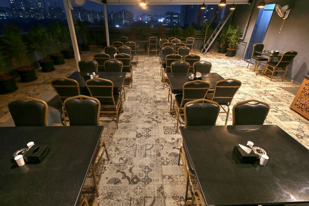 Фото StayBird - Fortune House Business Hotel