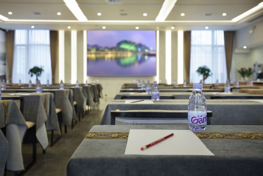 Фото Wing Hotel Guilin Central Square