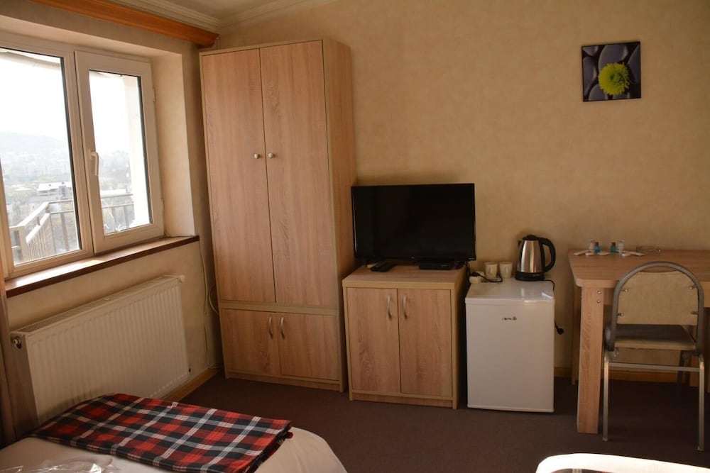 Фото 7 Star Hotel