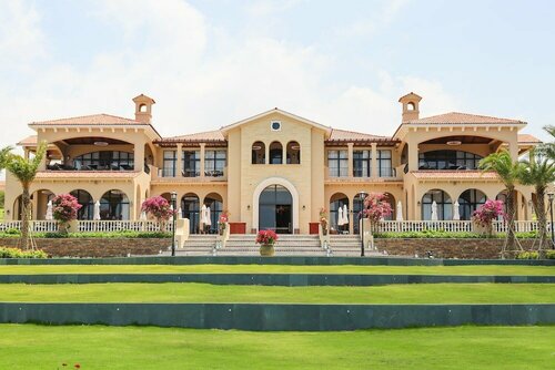 Гостиница Centara Mirage Resort Mui Ne в Провинции Биньтхуан