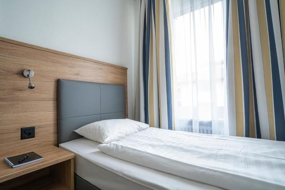 Фото Hotel Perron 10