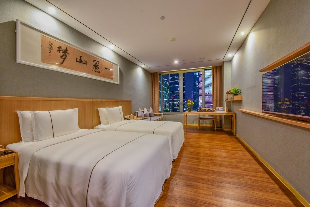 Фото H'Elite Hotel