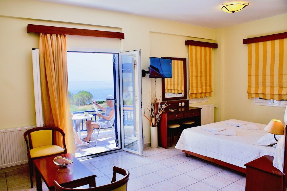 Фото Venardos Hotel & SPA