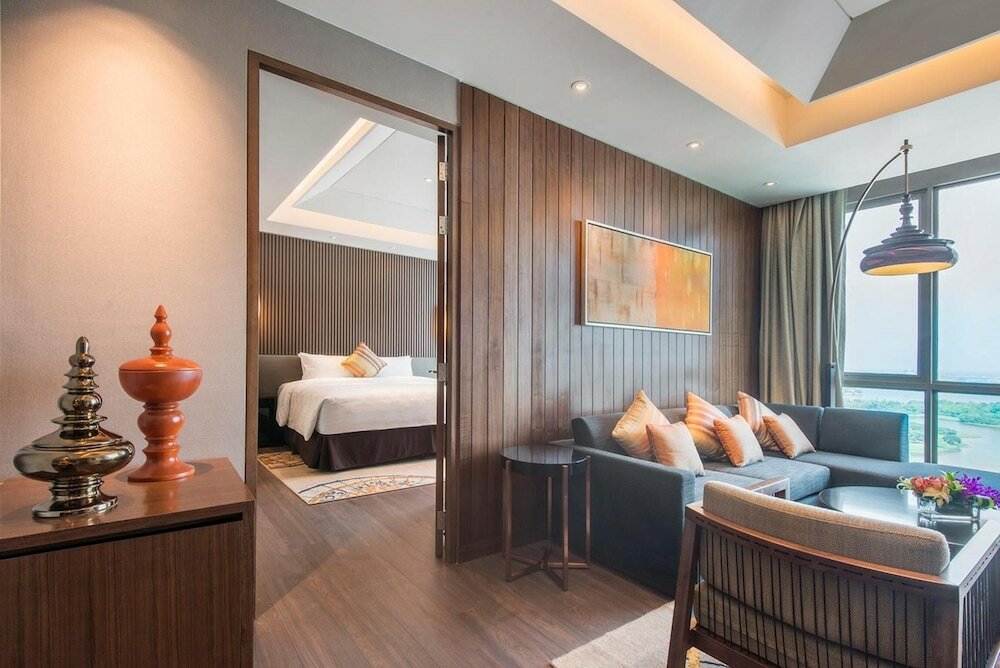 Фото Sedona Hotel Inya Wing