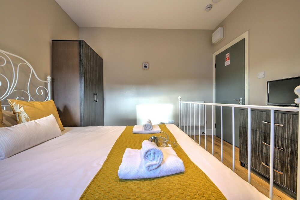 Фото Cj8 Medium Studio