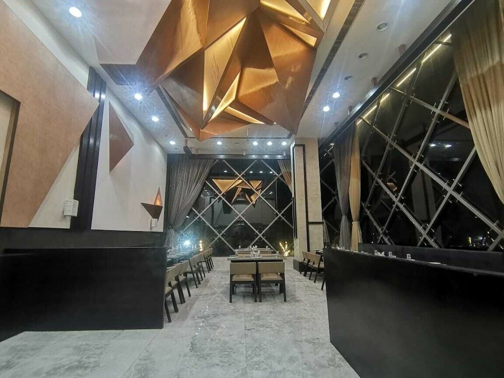 Фото Ratnapriya hotel and resort