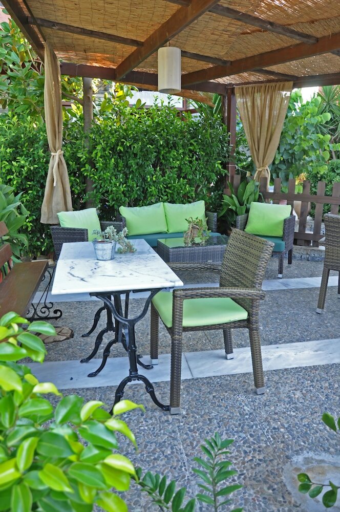 Фото Poledas Apartments