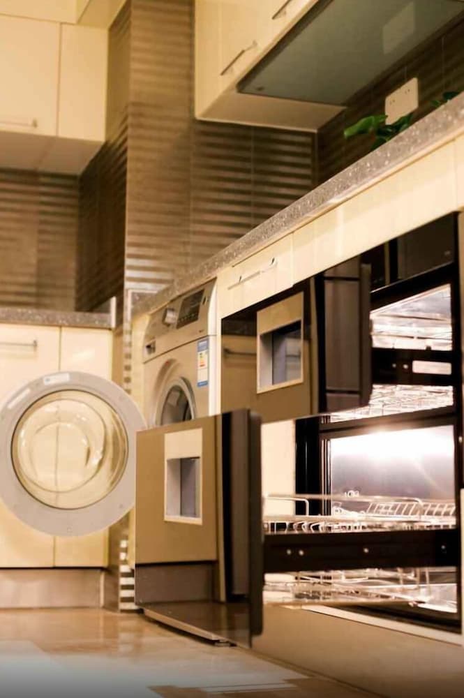 Фото Grandview Golden Palace Weifudun Apartment