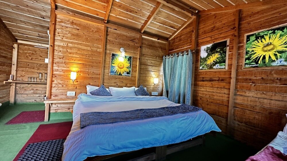 Фото Blue Poppy Resort