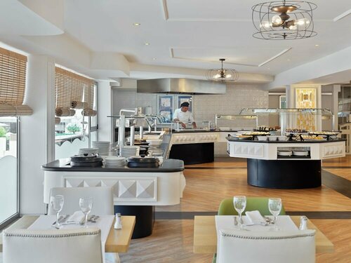 Внешний вид отеля H10 Delfín - Adults Only в Салоу, фото 5