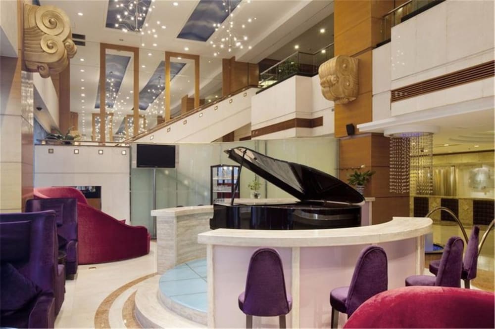 Фото Holiday Inn Hohhot, an Ihg Hotel