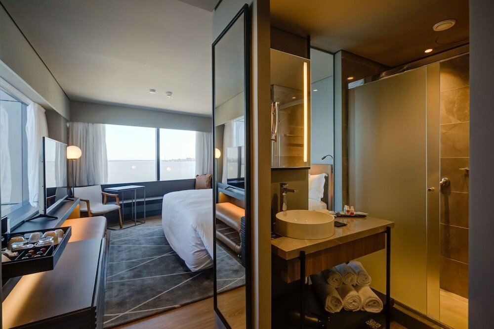 Фото DoubleTree by Hilton Porto Alegre