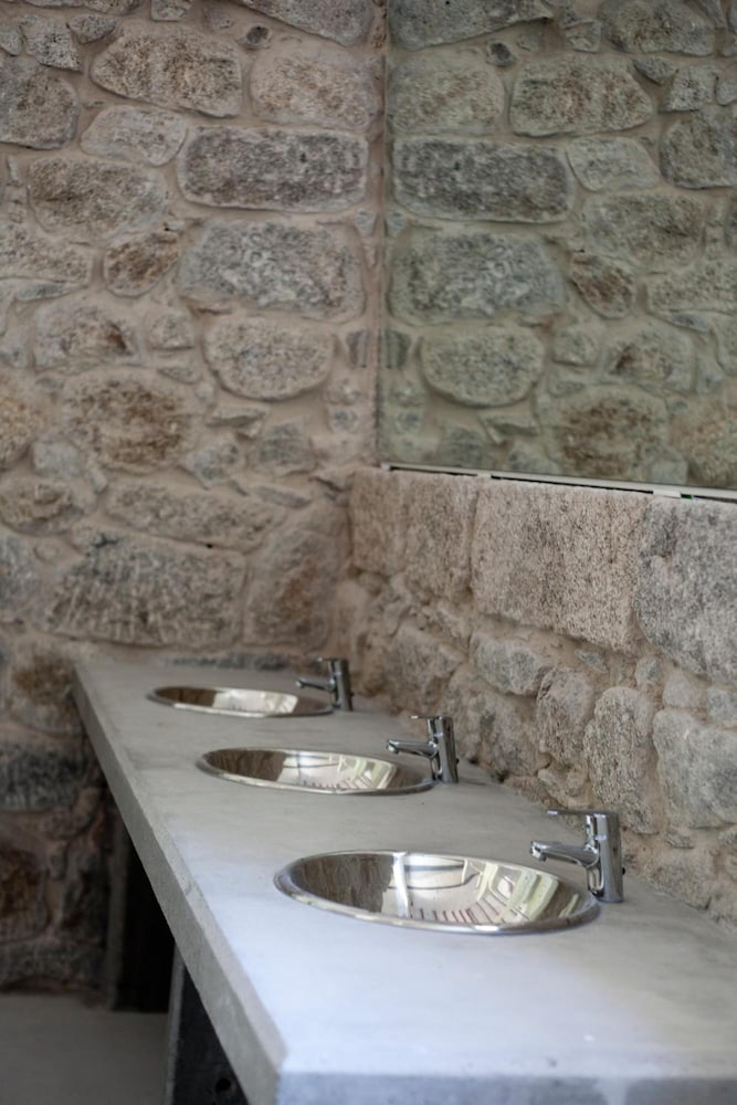 Фото Albergue A Fábrica da Luz - Hostel