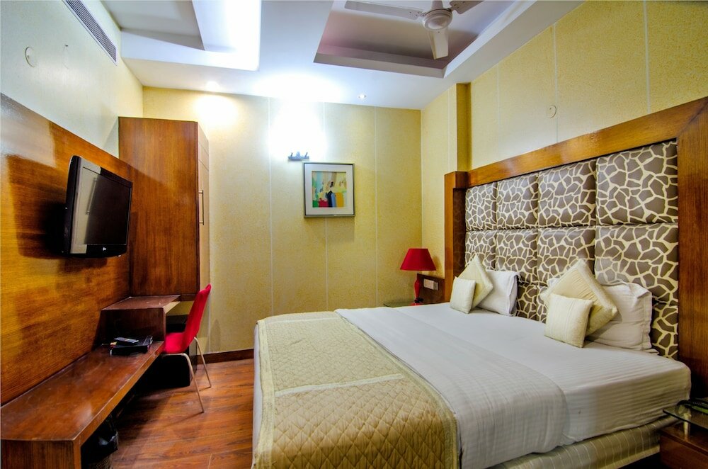 Фото Hotel Omega Residency