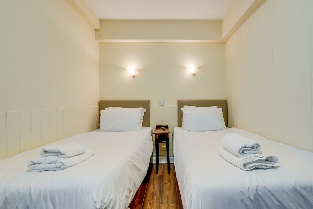 Фото Astoria Hotel