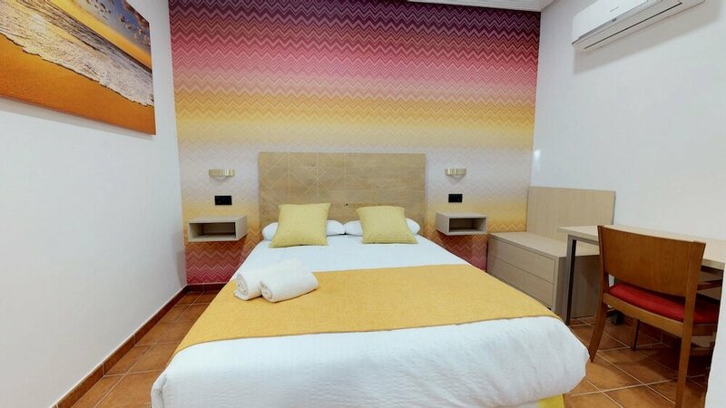 Гостиница Hostal Boutique La Española by Bossh Hotels в Роте