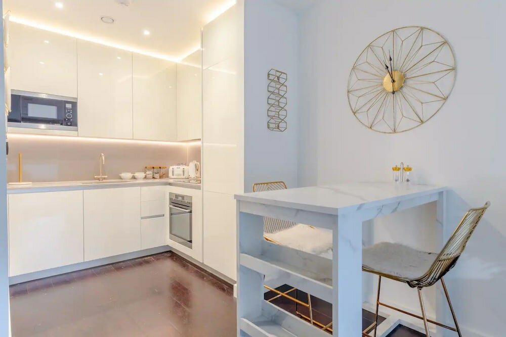 Фото Stylish 1 Bedroom Flat in Nine Elms