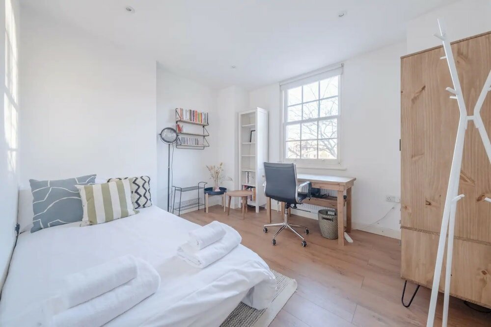 Фото Modern and Beautiful 2 Bedroom Flat - Haggerston