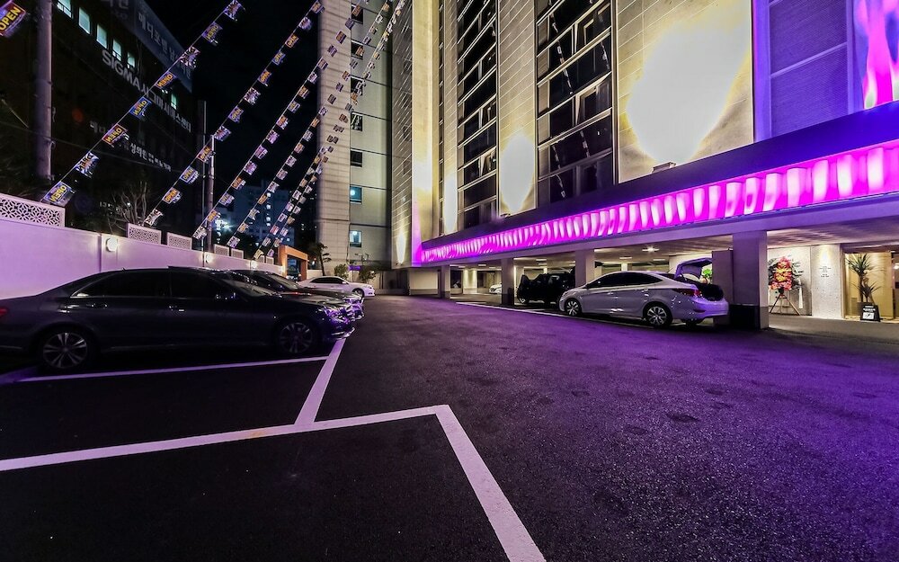 Фото 25 Hours Hotel