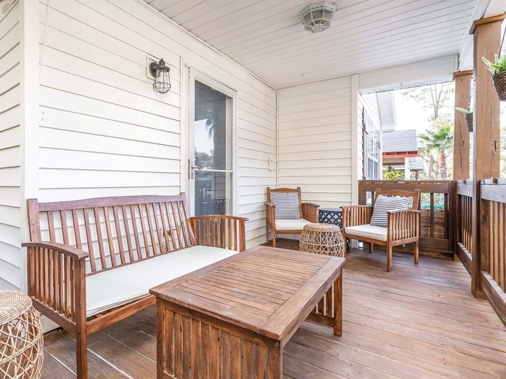 Фото Laurel Reef