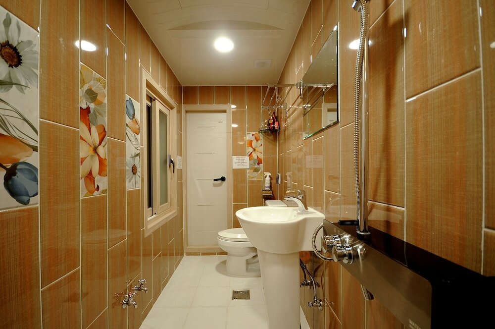 Фото Family Hotel BnB Nampo