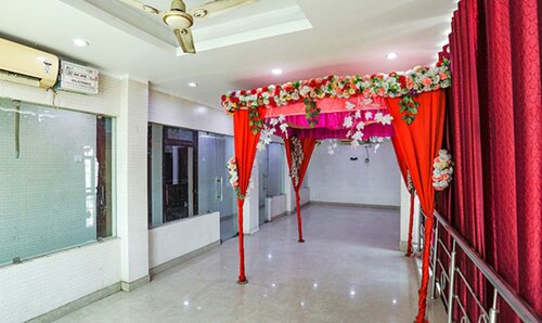 Гостиница Fabhotel Maharoopa в Канпуре