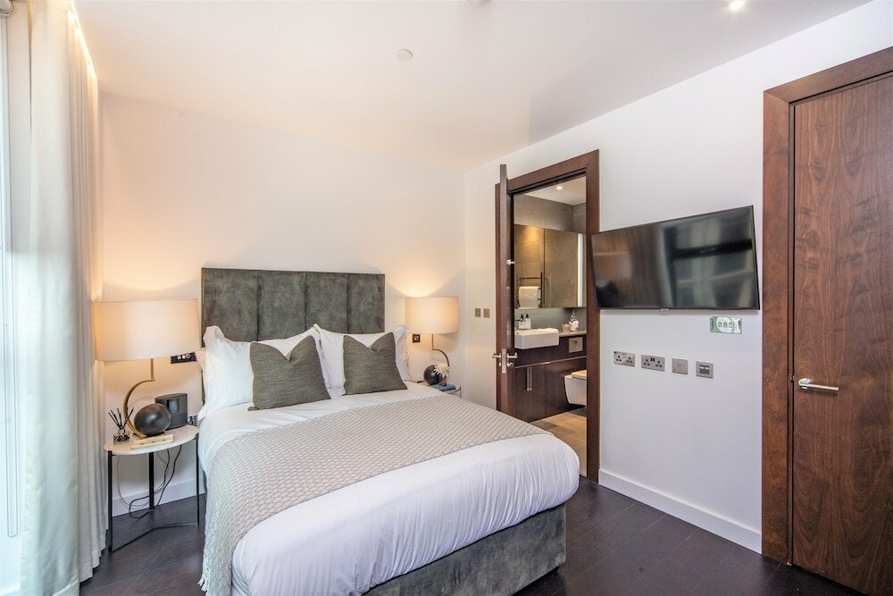 Фото Thornes House Apartments