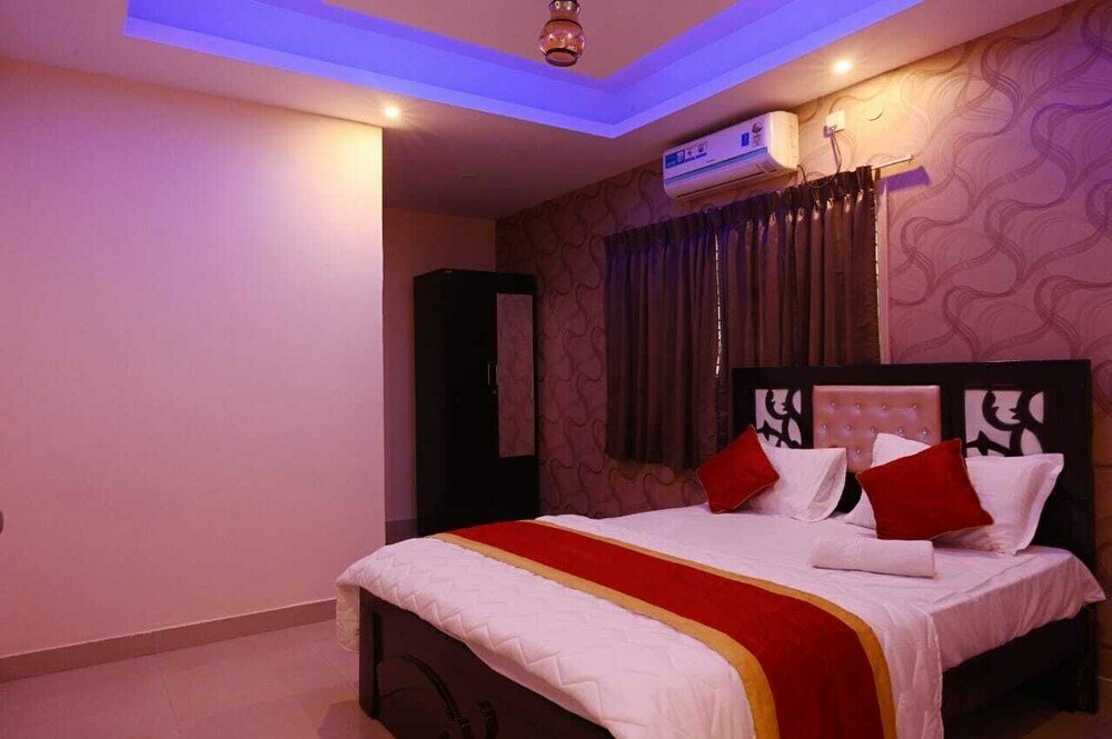 Фото Urban Stay Adams Service Apartment