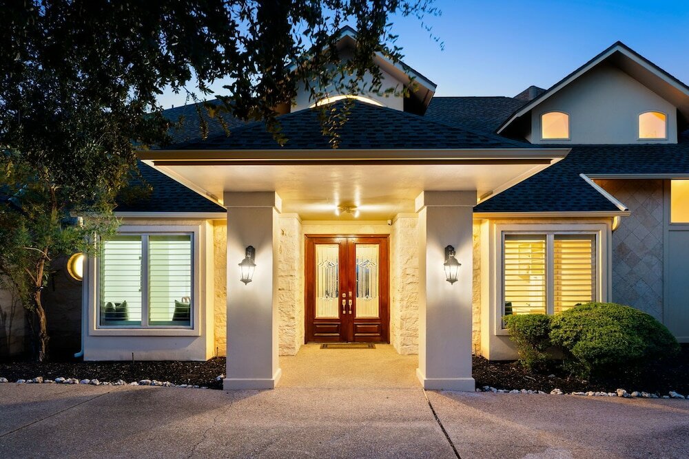 Фото Hillside Infinity Pool Retreat