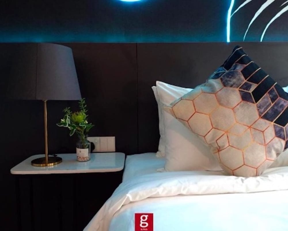 Фото Ceylonz Suites Klcc by Mana-Mana