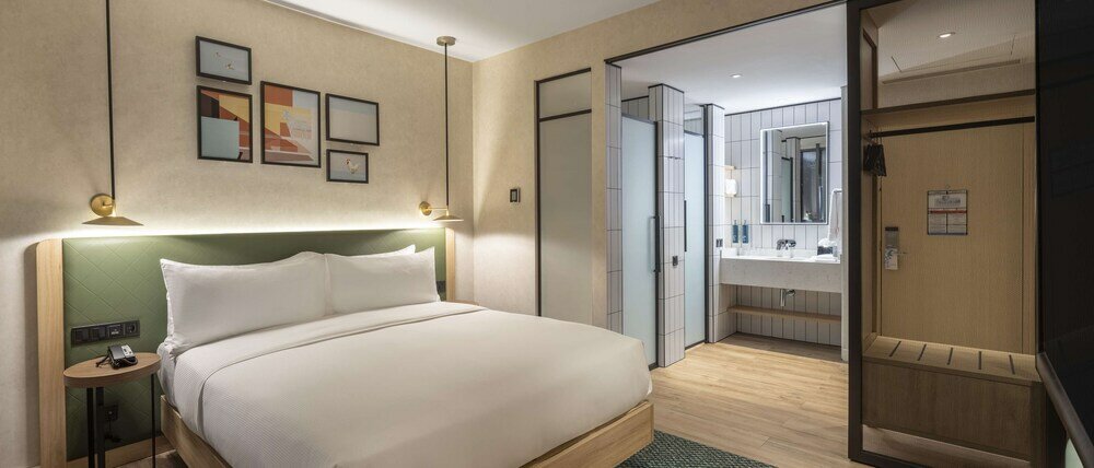 Фото Hilton Garden Inn Tbilisi Riverview