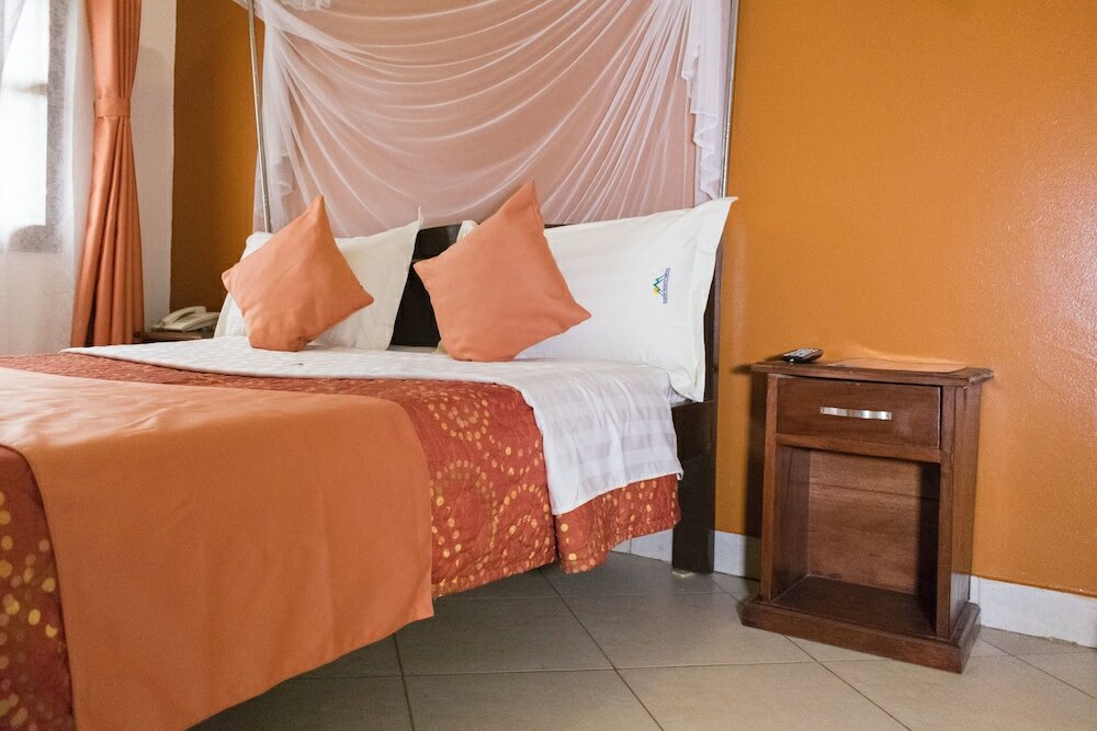 Фото Elgon Heights Motel